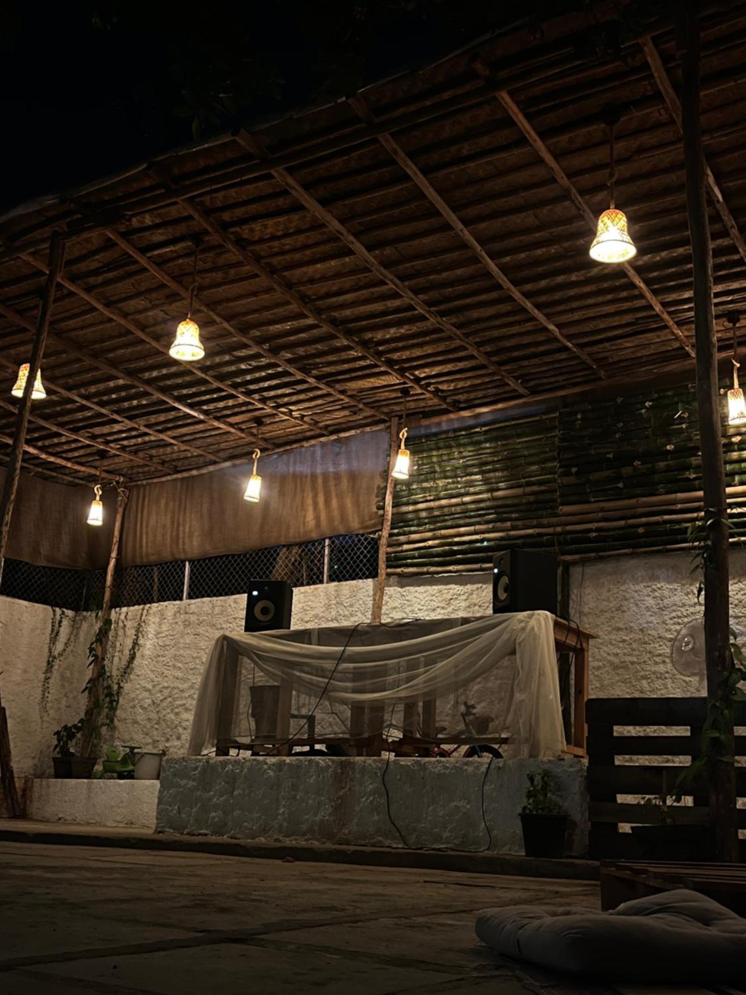 Hot - House Of Travellers, Vagator Hostel Exterior foto